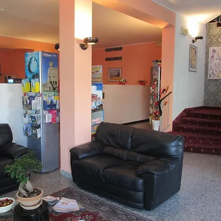فندق Solemar